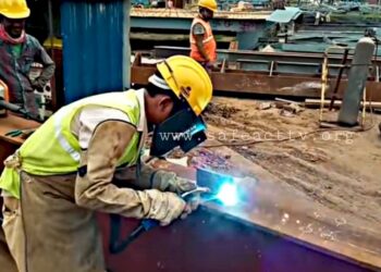 वेल्डिंग वर्क में खतरे और सुरक्षा नियम